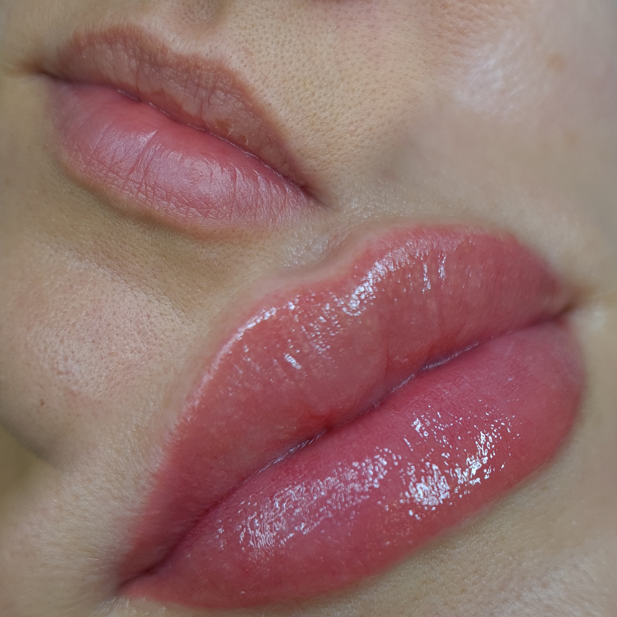 Lūpų permanentinis makiažas 3
